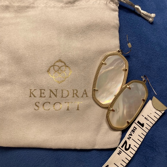 Elle Gold Drop- Mother of Pearl Earrimgs - Picture 2 of 3